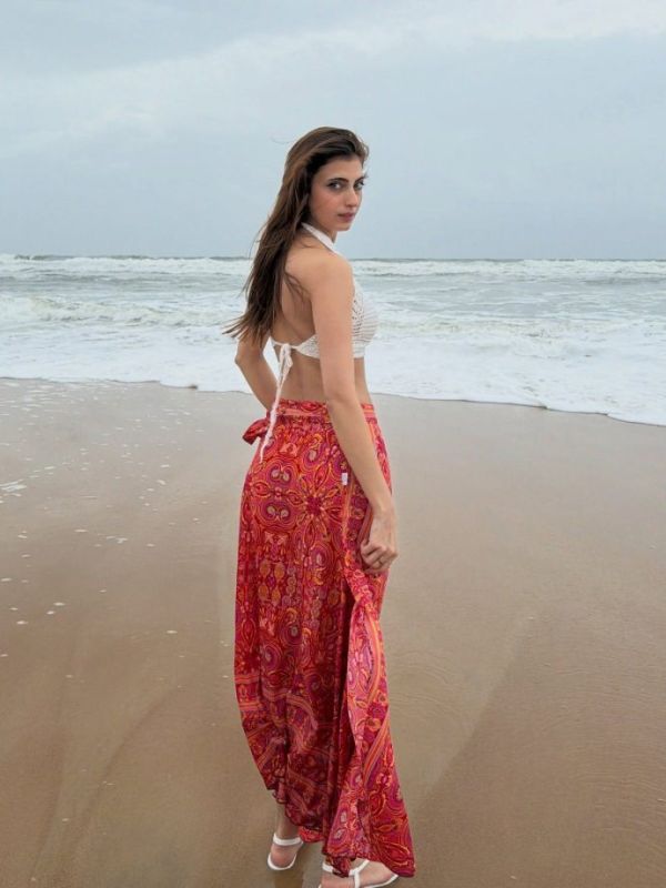 Farrhana Bhatt Beach Chic Crochet Top Boho Wrap Skirt 1
