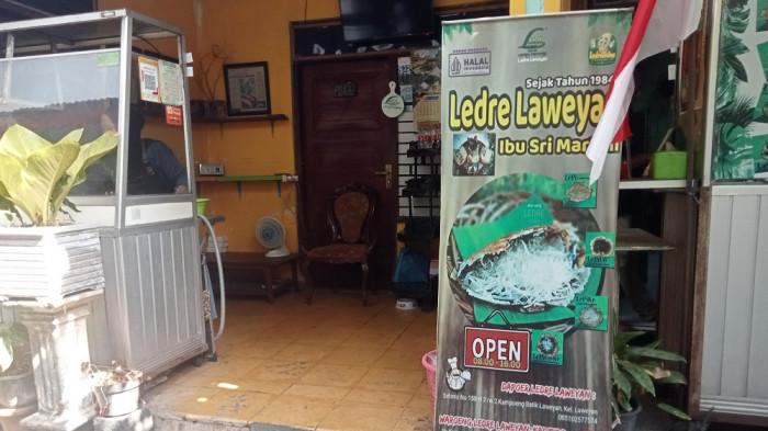 LEDRE LAWEYAN - Suasana Ledre Laweyan Ibu Sri Martini di Jalan Setono No. 158 RT 02/ RW 02, Kampoeng Batik Laweyan, Kelurahan Laweyan, Kecamatan Laweyan, Surakarta pada Senin (24/8/2026) (mg/Dhesti Qorita Ayun)