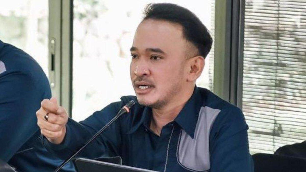Ruben Onsu ungkap soal artis wanita sering pakai tas palsu
