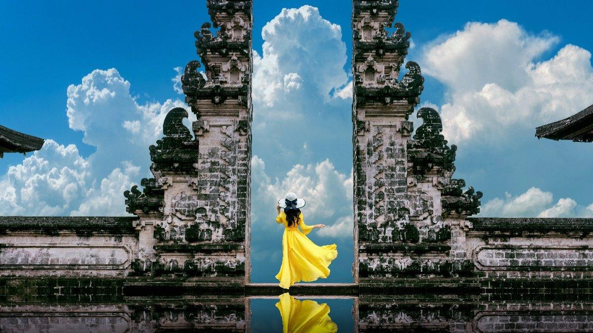 ILUSTRASI - Pesonanya sampai mengalahkan Pulau Bali dan Bandung. Inilah daerah yang paling diminati pelancong untuk liburan, dulu pernah jadi ibu kota negara.