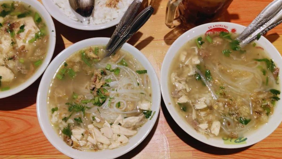 KULINER KLATEN - Sop Ayam Pak Min Pusat Klaten (Ragil).