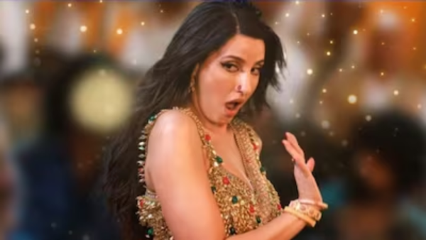 Nora Fatehi in a still from  Sarke Chunar Teri Sarke