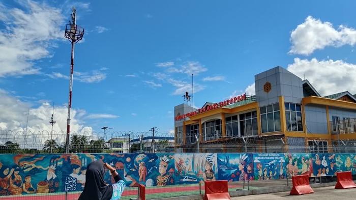 BANDARA TANJUNG HARAPAN - Suasana Bandara menyusuri area Bandara Tanjung Harapan, saat diabaikan TribunKaltara.com, pada Rabu (17/6/2026) siang. Bandara Tanjung Harapan terletak di Jl Ulin, Tanjung Selor, Kabupaten Bulungan, Provinsi Kaltara. (TribunKaltara.com/Magang-Marsya)