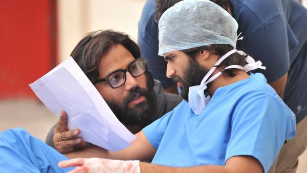 Vijay Deverakonda and Sandeep Reddy Vanga on Arjun Reddy set
