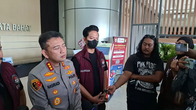 Polisi memberikan keterangan soal Revaldo © KapanLagi.com/Mathias Purwanto