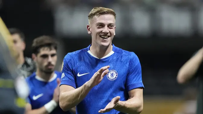 Pemain Chelsea Liam Delap merayakan kemenangan atas Los Angeles FC di laga Grup D Piala Dunia Antarklub 2025, Selasa, 17 Juni 2025. (AP Photo/Brynn Anderson)