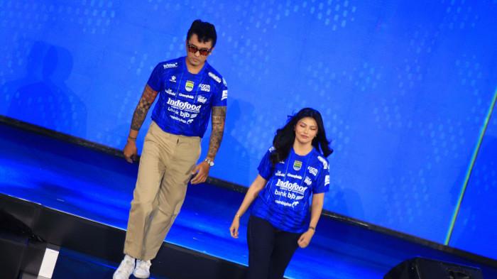 PELUNCURAN JERSEY - Peluncuran jersey baru Persib Bandung dalam rangkaian Pesta Biru 2026 di Bandung Arena, Kota Bandung, Jawa Barat, pada Selasa (25/8/2026).