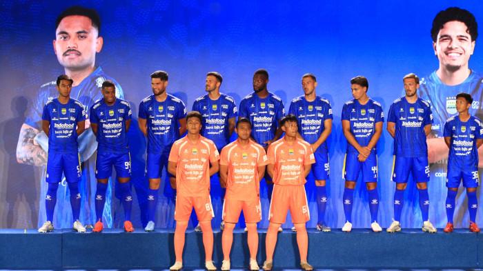 PERKENALAN SKUAD - Perkenalan skuad Persib Bandung musim 2026/2027 dalam rangkaian Pesta Biru 2026 di Bandung Arena, Kota Bandung, Jawa Barat, pada Selasa (25/8/2026).