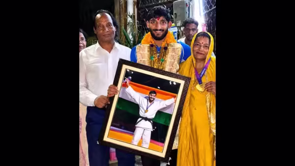 Harsh Singh with his father and mother (Image credit: Special arrangement) Embed-Harsh-and-mother-Fath