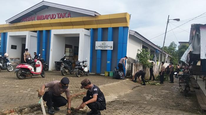 PASAR IMBAYUD TAKA - Ilustrasi saat Jajaran Polres saat bersihkan area Pasar Imbayud Taka Jalan Jenderal Sudirman, Tideng Pale, Kecamatan Sesayap, Kabupaten Tana Tidung, Kaltara, Rabu (10/6/2026).  