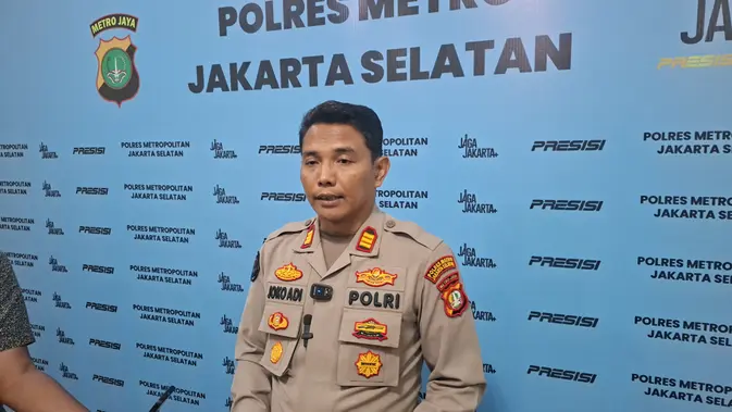 Kasi Humas Polres Metro Jakarta Selatan, AKP Joko Adiwibowo © KapanLagi.com/Matias Purwanto
