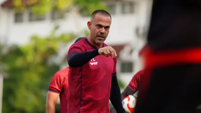 Pelatih anyar Java United FC, Fabio Lefundes, tertantang membawa tim berjuluk Laskar Kepodang Emas bersaing di Super League 2026/2027. (Dok. Java United)