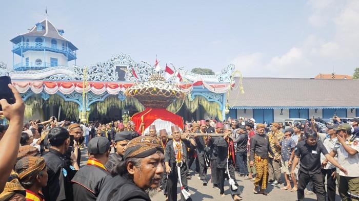 acara gerebeg maulud di Keraton Solo