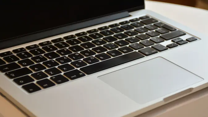 Prinsip Dasar dan Kategori Teknologi Touchpad (Foto: Pexels/John Giannis)