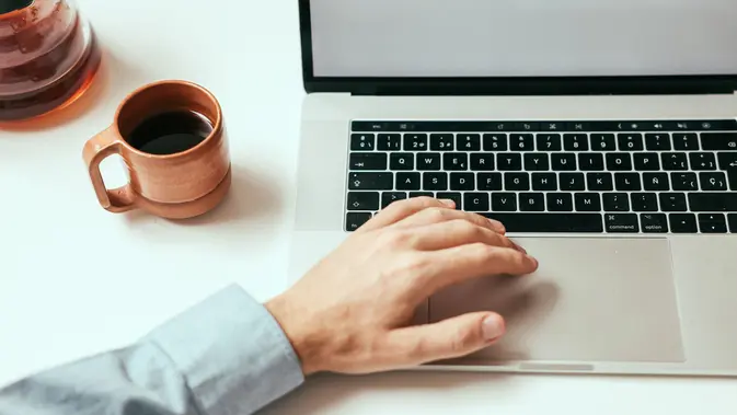 Tips Mengoptimalkan Penggunaan Touchpad (Foto: Pexels/Cup of Couple)