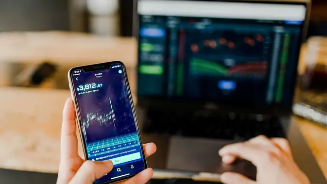 Ilustrasi dollar-cost averaging (unsplash/Austin Distel)