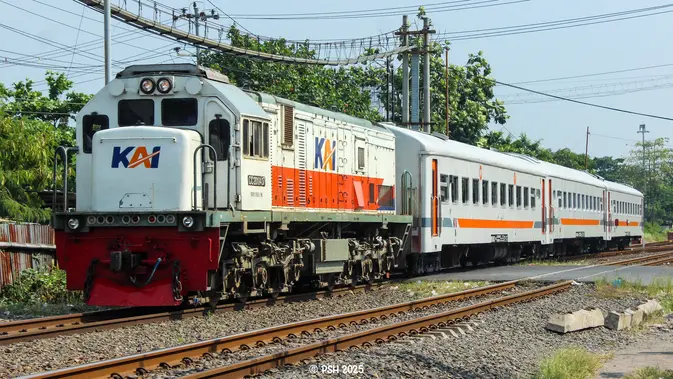 Jadwal KA Kedungsepur Semarang Poncol-Ngrombo (Sumber: Wikipedia.org)