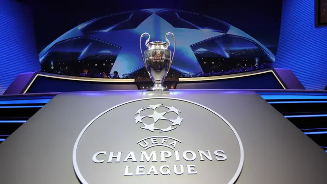 Liga Champions Ilustrasi logo dan trofi Liga Champions. (AFP/Valery Hache)