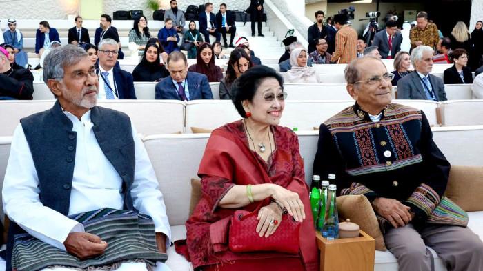 Presiden ke-5 RI sekaligus Ketua Umum PDI-P Megawati Soekarnoputri bersama Presiden Timor Leste Ramos Horta dalam forum dialog bersama peraih Nobel dan Turing Award di Megawati Institute, Jakarta, Jumat (28/8/2026).(Dokumentasi PDI-P.)