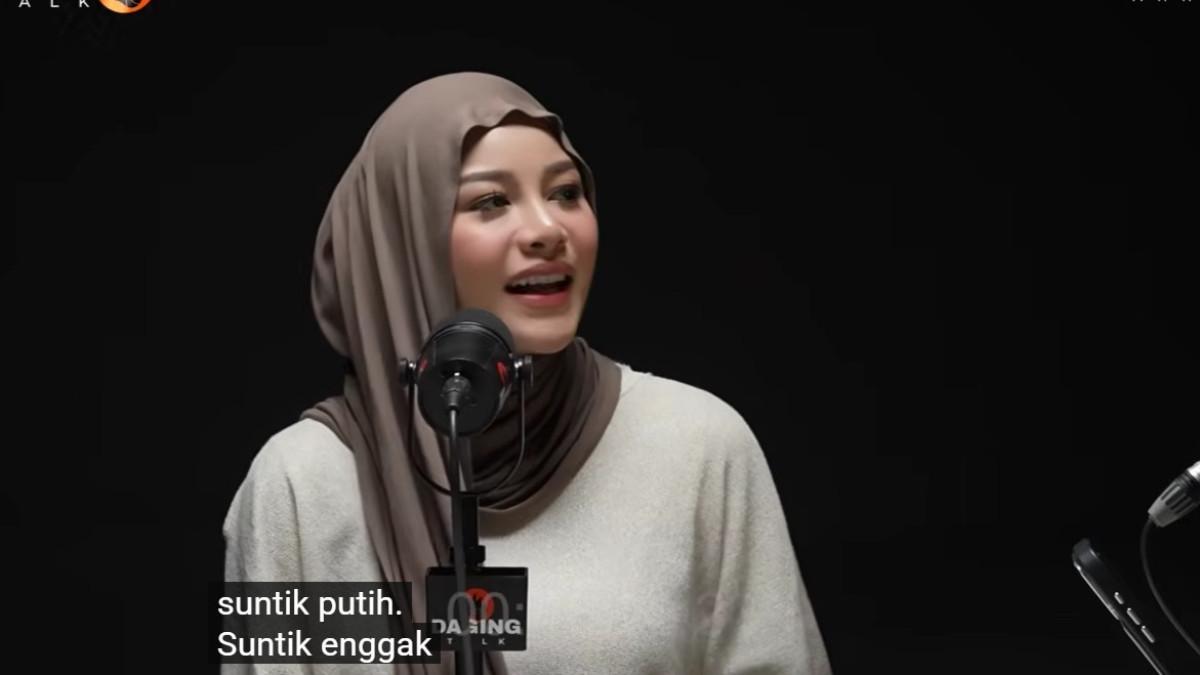 Aurel Hermansyah dan Aaliyah Massaid membagikan pengalaman mereka menghadapi tantangan setelah menjadi ibu.
