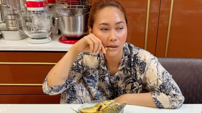 DILEMA KARIER - Potret Pedangdut Inul Daratista dicapture Selasa (23/9/2025).
