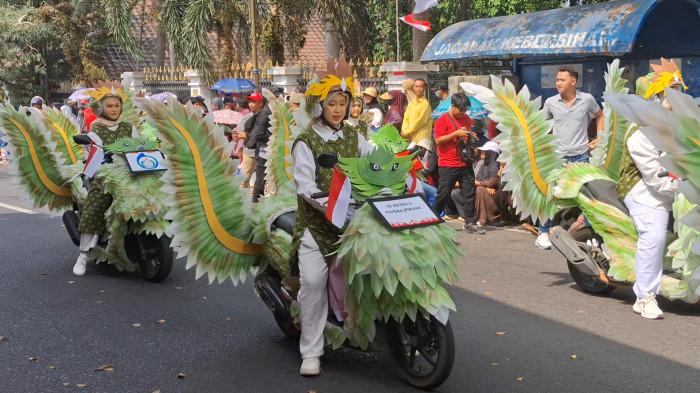 PAWAI KENDARAAN HIAS - Pemerintah Provinsi Bangka Belitung merayakan perayaan HUT ke-81 Republik Indonesia dengan menggelar pawai kendaraan hias di Kota Pangkalpinang pada Sabtu (29/8/2026).