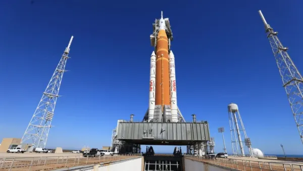 Artemis II rocket Artemis II rocket