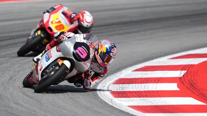 Pembalap muda andalan Indonesia yang membela Honda Team Asia, Veda Ega Pratama (nomor 9). (dok. Honda Team Asia)