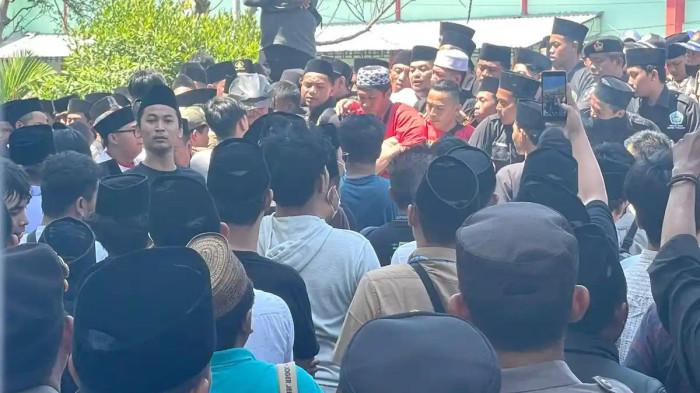 Tak jauh dari arena Muktamar ke-35 NU