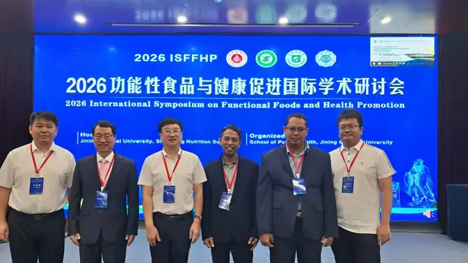 Guru Besar Fakultas Peternakan Universitas Gadjah Mada (UGM) bidang Teknologi Hasil Ternak Prof Yuny Erwanto usai mempresentasikan hasil penelitiannya di Shandong, China. (Foto: Dok UGM)