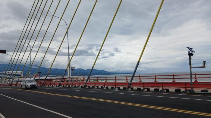 CUACA - Ilustrasi cuaca di Kota Manado, Sulawesi Utara. BMKG mengeluarkan peringatan dini angin kencang di 15 wilayah.