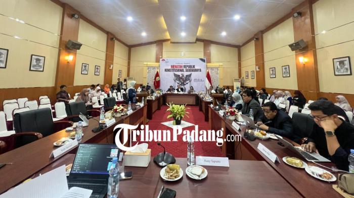 KONFERENSI REPUBLIK- Diskusi publik bertajuk Konsolidasi Nasional Konferensi Republik 