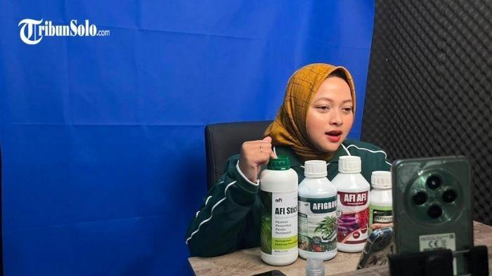 ALIH DIGITAL - Aktivitas digital host live marketplace di Agro Farmery Indonesia