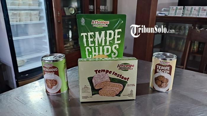 PRODUK ATTEMPE - Aneka macam produk Attempe di Jalan Kembang Raya No.181A, Maguwoharjo, Depok, Kabupaten Sleman, Daerah Istimewa Yogyakarta, pada Jumat (12/6/2026). Ini perjalanan Attempe hingga bisa tembus pasar dunia.