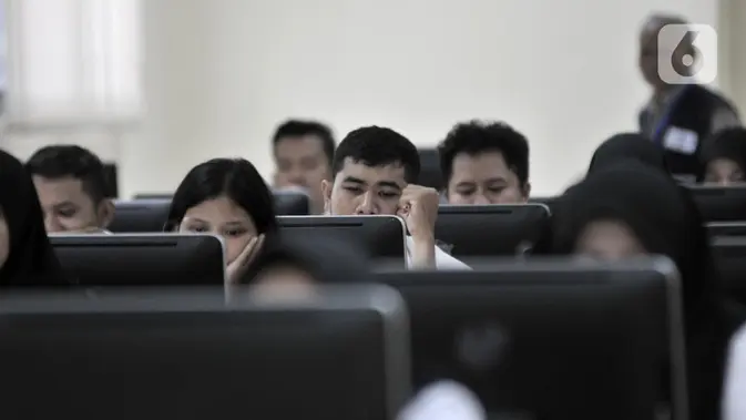 Ragam Ekspresi Para Peserta Tes CPNS (merdeka.com/Iqbal Nugroho)