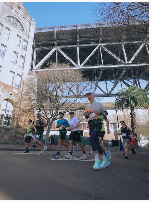 Ganjar Pranowo dan sang istri di Sydney Marathon 2026 (instagram.com/ganjar_pranowo)