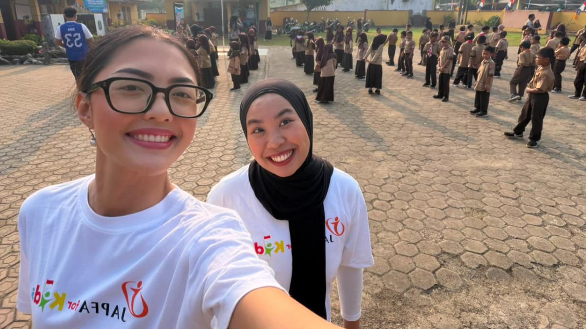 FASILITATOR JAPFA -  Potret Tamara Karent, fasilitator JAPFA for Kids saat melaksanakan kegiatan monitoring hari sehat JAPFA.