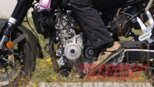 2027 ktm duke 490 twin cylinder sportsbike spyshot 5.jpg 2027 ktm duke 490 twin cylinder sportsbike spyshot 5.jpg