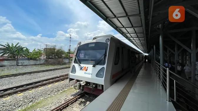 Perpanjangan layanan Kereta Api Srilelawangsa dari Stasiun Kuala Bingai sampai dengan Bandara Kualanamu (Reza Efendi/Liputan6.com)