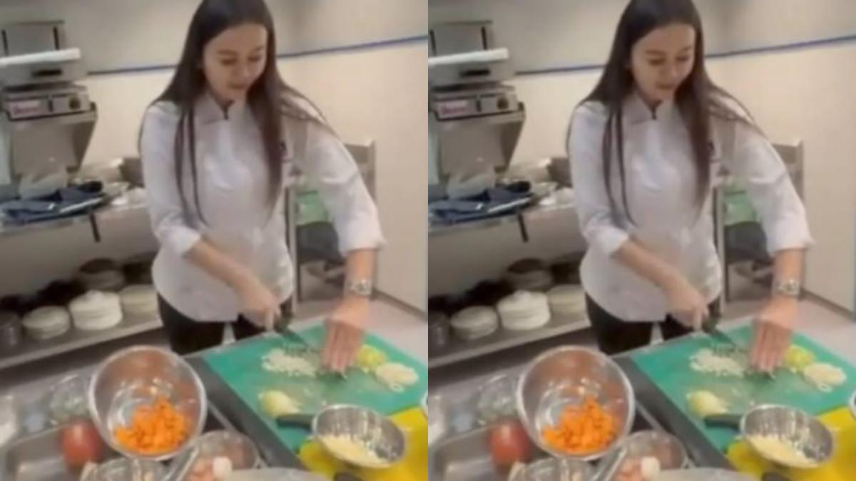 AURA KASIH VIRAL - Unggahan lawas Aura Kasih sedang memasak kembali viral, dikaitkan dengan Ridwan Kamil.