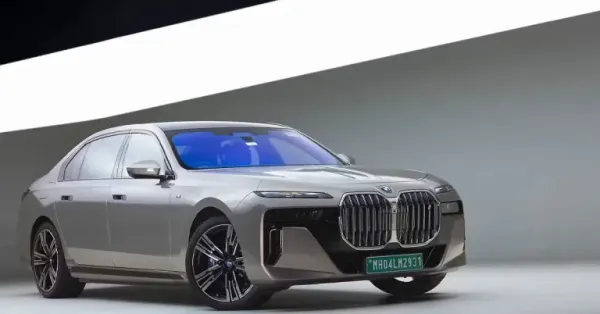 bmw i7 electric car