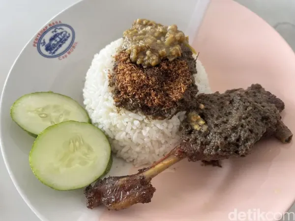 Nasi Bebek Serundeng Madura Ibu Sumiyati