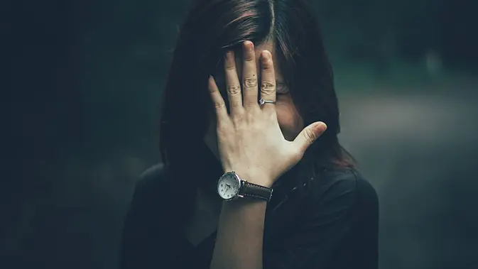 Orang yang Pemalu dan Mudah Canggung (Photo by MIXU on Pexels)