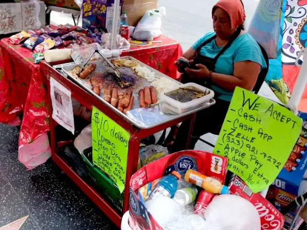 Di Balik Gemerlap Hollywood, Kuliner Kaki Lima LA Bikin Geleng-geleng