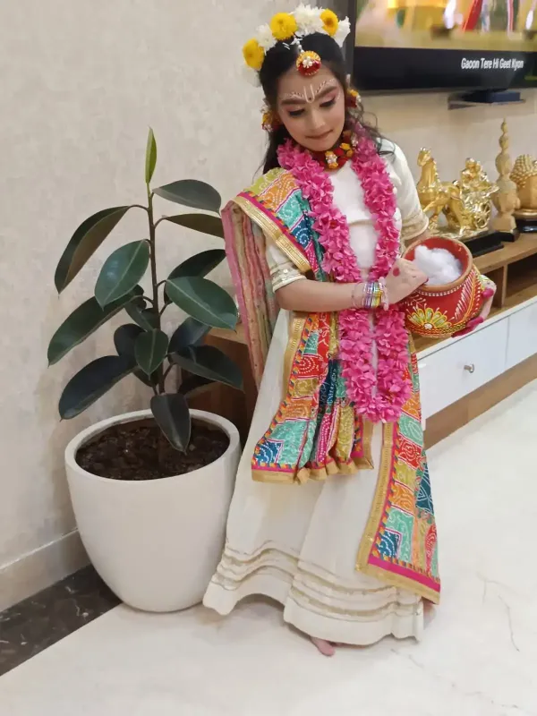 Anaya Vashishtha spread the color of devotion on Janmashtami, know how the festival was celebrated