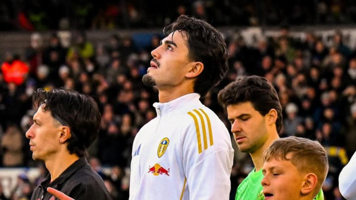 SOSOK PASCAL STRUIJK - Potret bek Leeds United, Pascal Struijk saat hendak membela timnya kontra raksasa Liga Inggris, Manchester United.