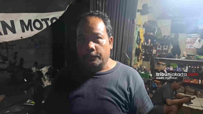 KECELAKAAN BERUNTUN - Asep, saksi mata membeberkan kecelakaan beruntun b