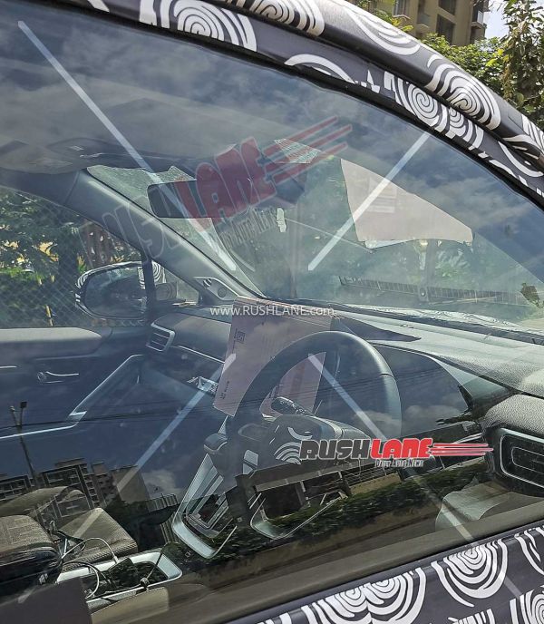 2027 Toyota Innova Hycross Facelift