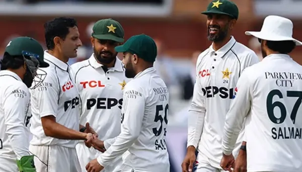 PCB’s latest move leaves Pakistan players without phones before 3rd England Test