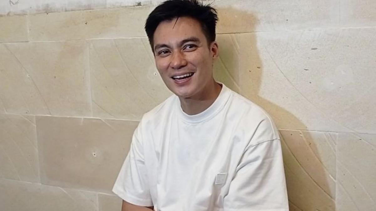 KABAR ARTIS - Baim Wong akui tantangan urus anak sambil kerja pada Ramadan tahun ini. (Baim Wong saat ditemui di kawasan Bintaro, Jakarta Selatan, Selasa (17/3/2026).